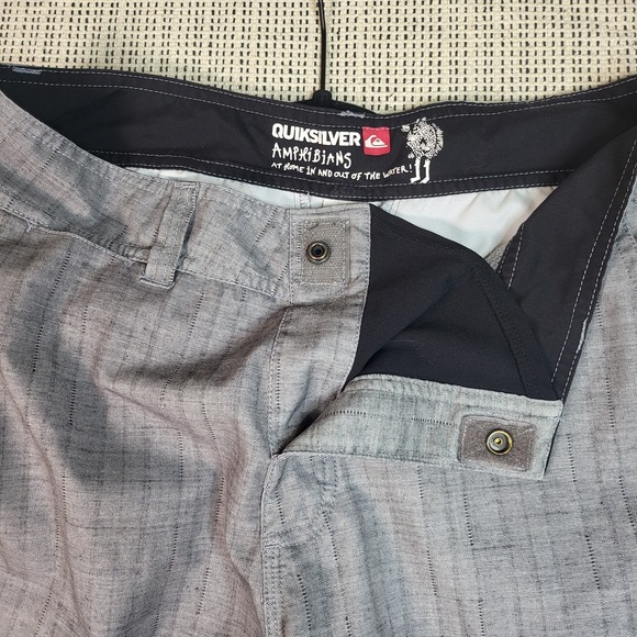 Quiksilver Amphibians Shorts Mens 30 Gray Hybrid Swim Trunks Boardwalk Polyester - Picture 2 of 6